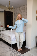 لَـمَـســة السُّـكــون