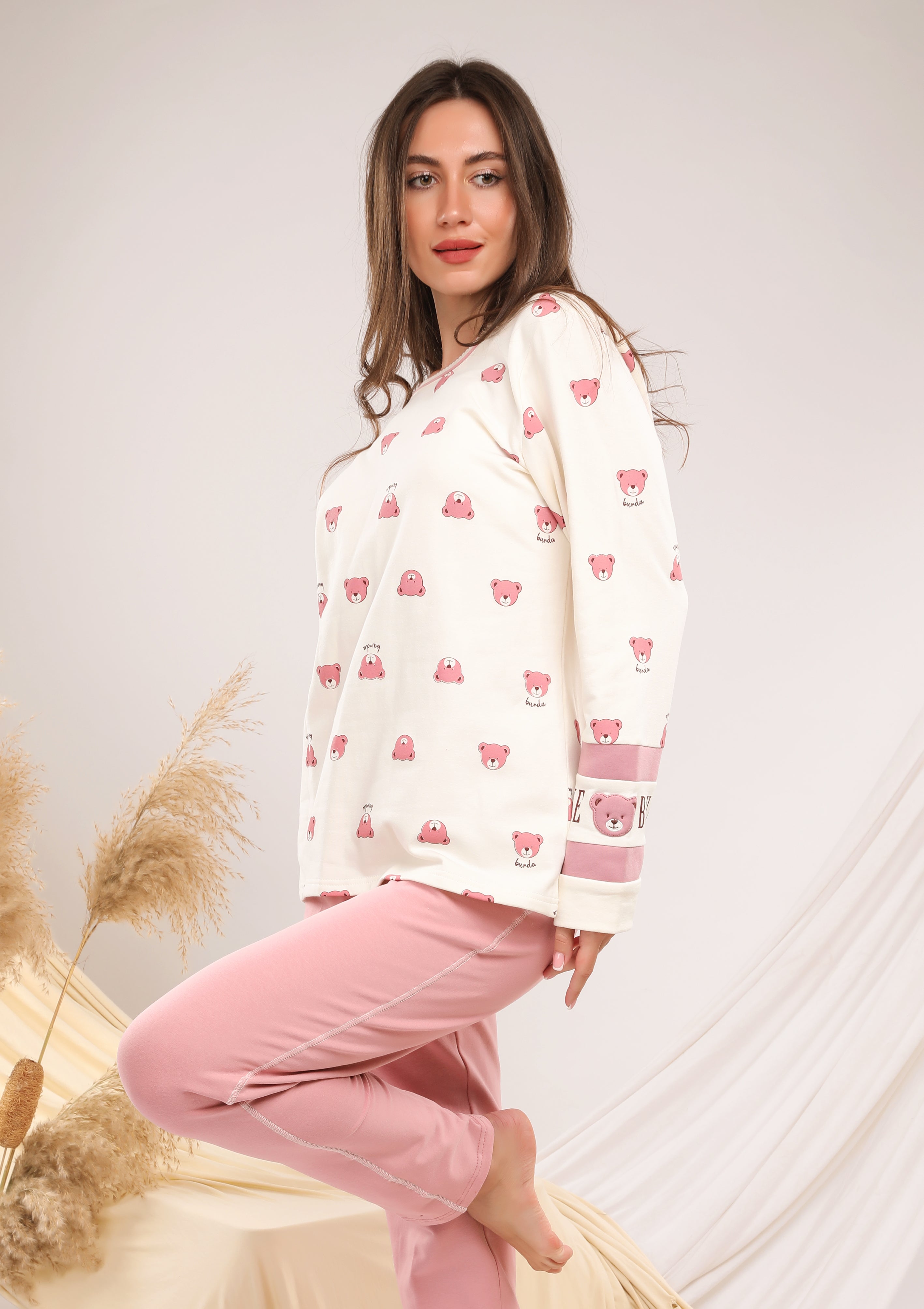 Vanilla Pajama: The Ultimate Blend of Comfort and Elegance