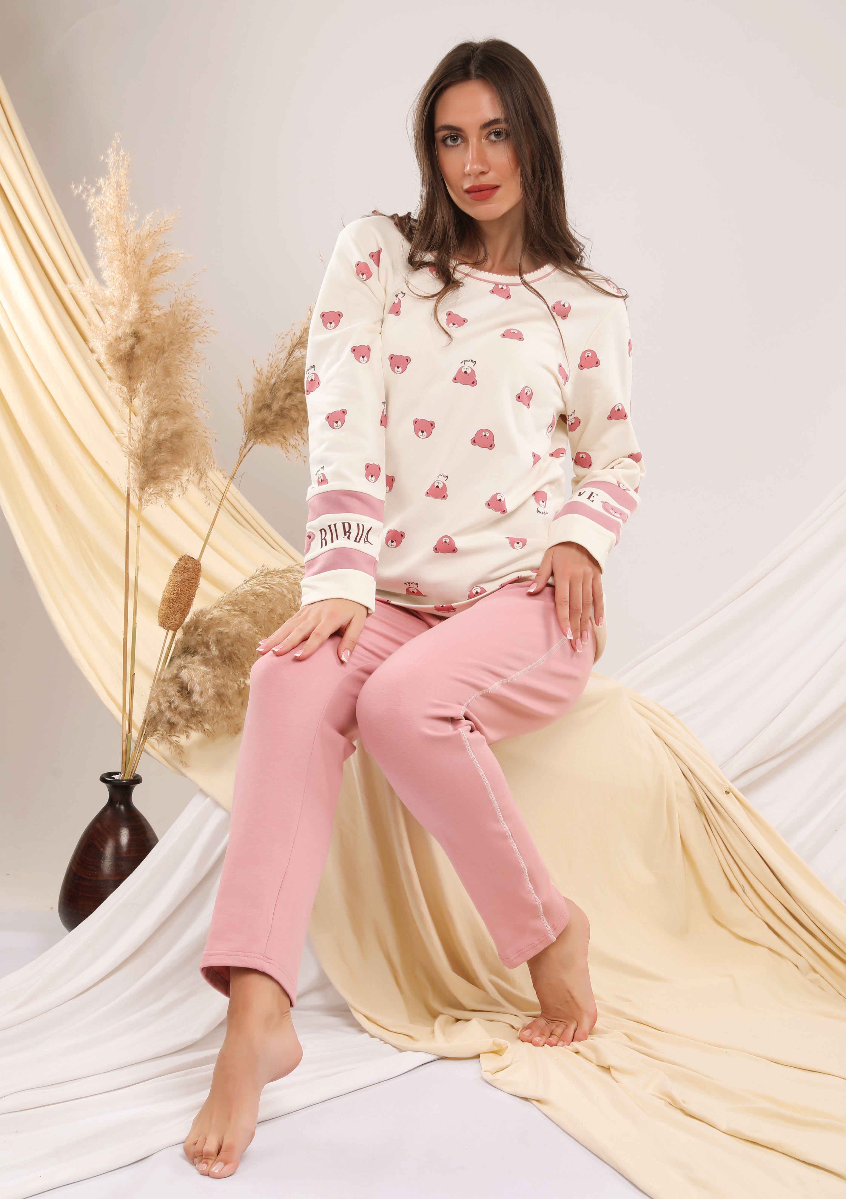 Vanilla Pajama: The Ultimate Blend of Comfort and Elegance